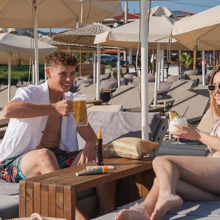 سارتي Hotel Agni On The Beach المظهر الخارجي الصورة