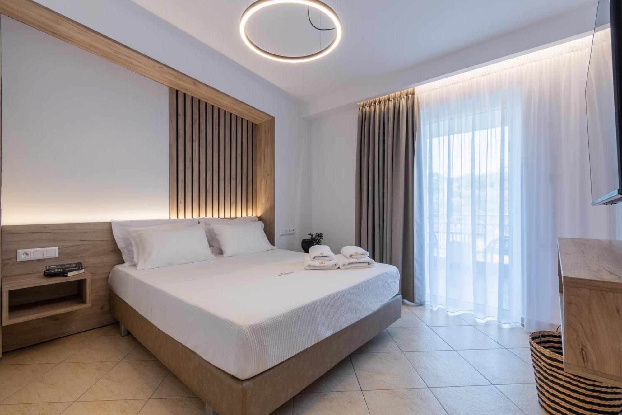 سارتي Hotel Agni On The Beach المظهر الخارجي الصورة